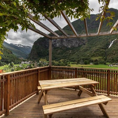 Panoramic Terrace, Huge Rain Shower And Cosy Lofts Flåm Kültér fotó
