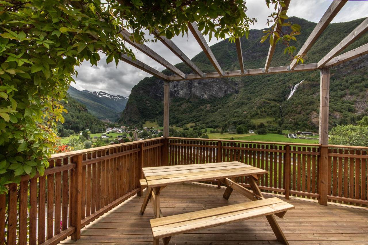 Panoramic Terrace, Huge Rain Shower And Cosy Lofts Flåm Kültér fotó